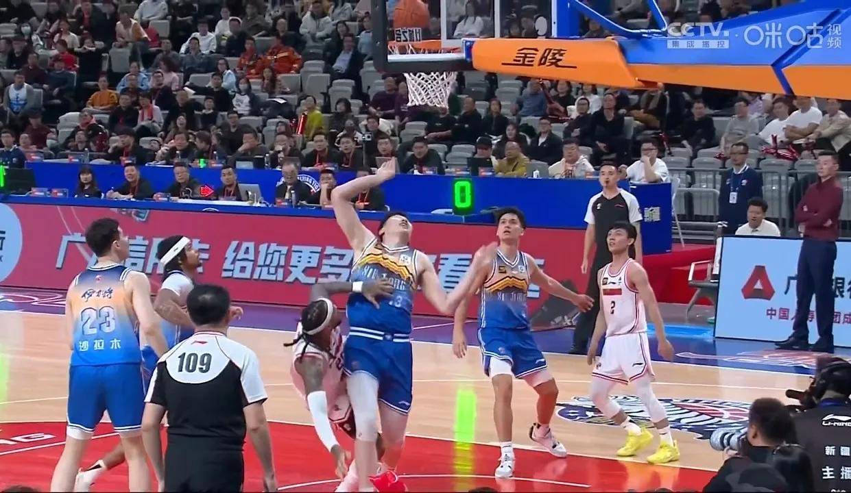 爱游戏在线-包含北京男篮大胜新疆队，晋级四强对阵广东队的词条