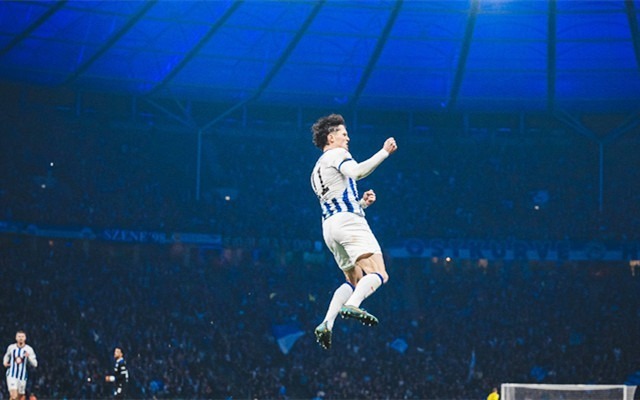 包含柏林赫塔主场力尽擒对手保持不败的词条