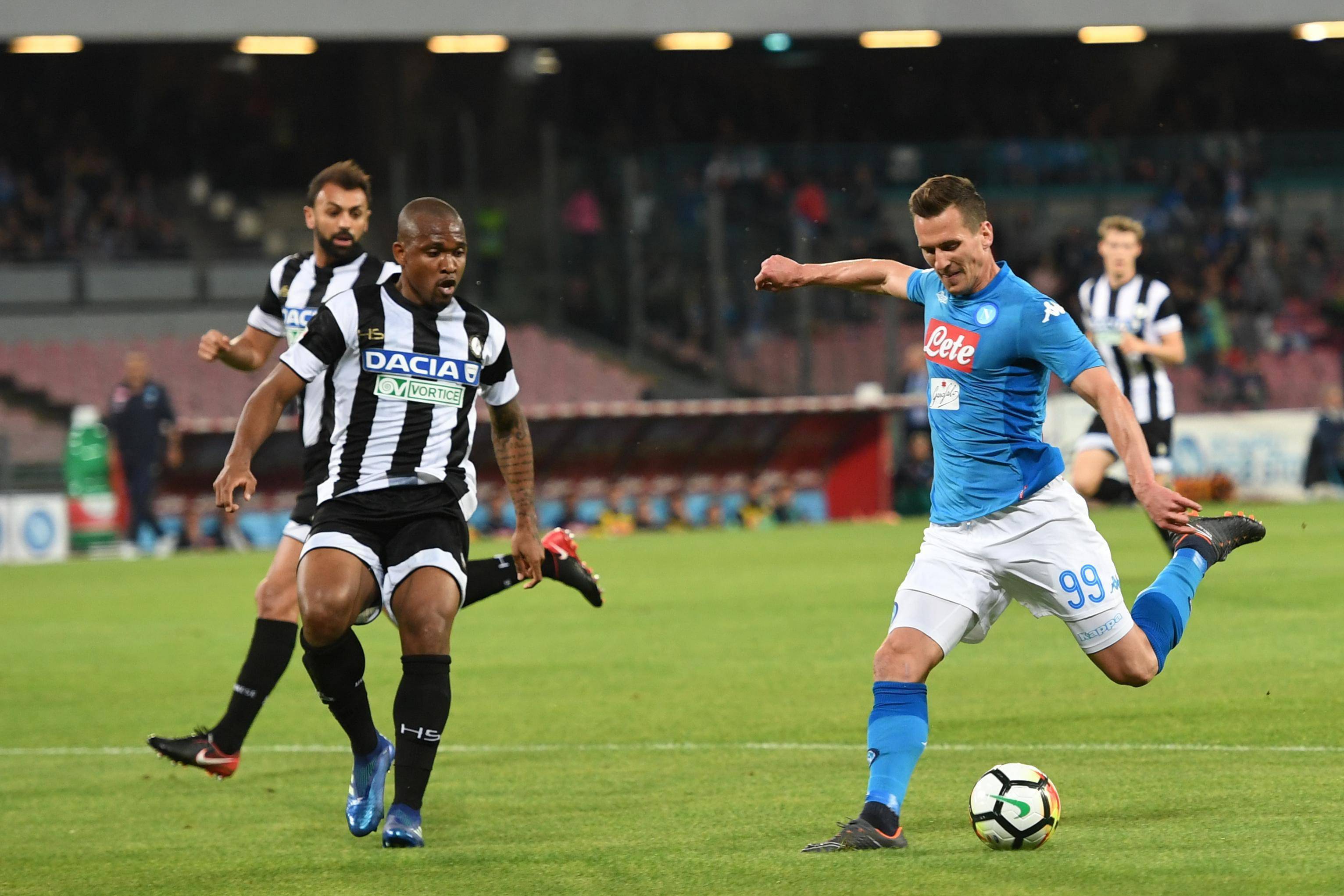 爱游戏官网app-乌迪内斯高效进攻，轻取对手