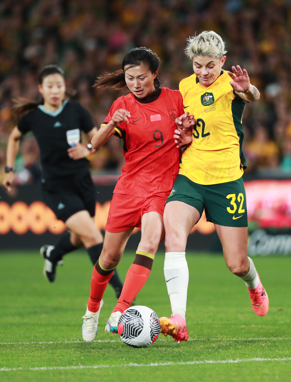 包含世界各国女子足球比赛朝着新一轮发展的词条 包含世界各国女子足球比赛朝着新一轮发展的词条