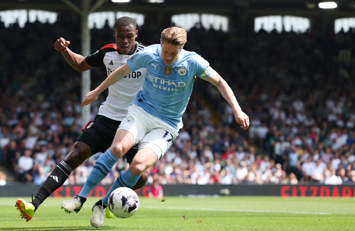 曼城客场大胜，英超卫冕前景加分