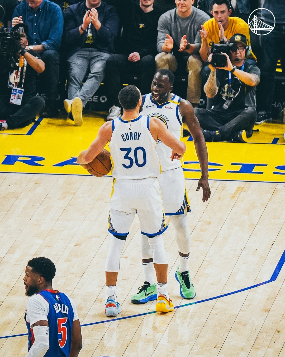 球队实力强大勇士轻松击败步行者 球队实力强大勇士轻松击败步行者