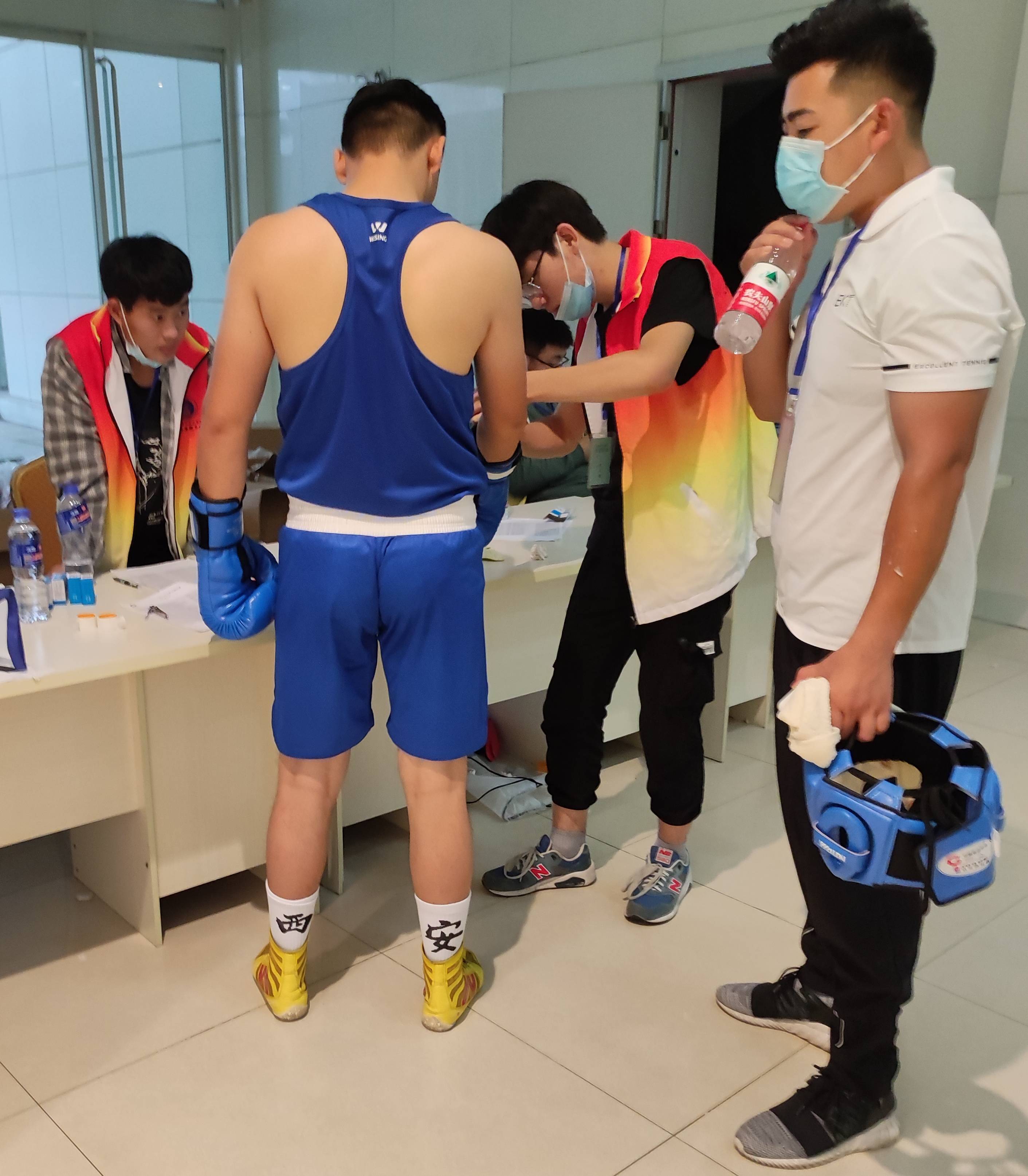 关于密克罗尼西亚拳击选手斩获银牌的信息 关于密克罗尼西亚拳击选手斩获银牌的信息