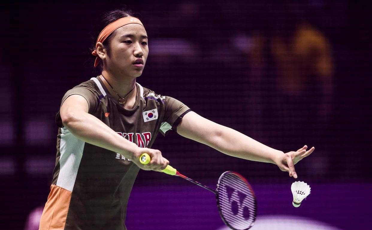 包含新人崭露头角，韩国团体摔跤选手包揽冠军的词条